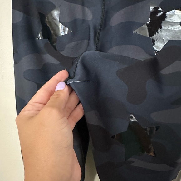 Ultracor Knockout Camo Star Leggings! Smokey Blue / Black Color - Picture 7 of 9